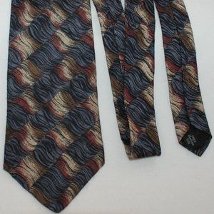 Logan Drive Abstract Wavy Silk Tie